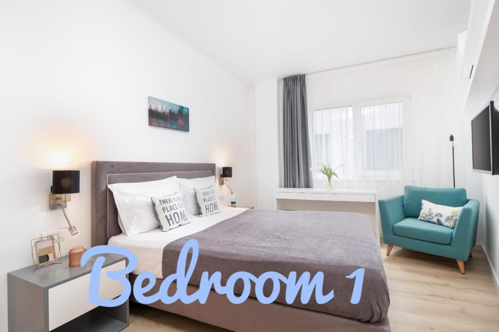 Charlotte Piata Unirii - Free Private Parking 2Bedrooms Apartment Орадя Екстер'єр фото